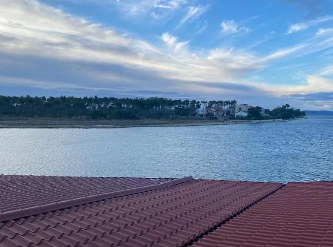 Appartement Direkt Am Mit Klima Und Neuem Badezimmer Haustiere Sind Willkommen Privlaka (Zadar)