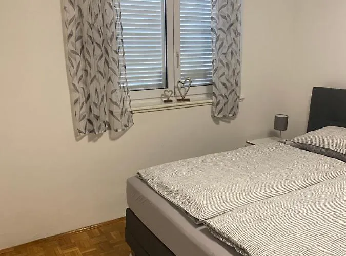 Appartement Direkt Am Mit Klima Und Neuem Badezimmer Haustiere Sind Willkommen *