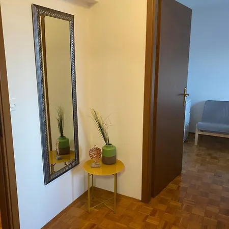 Apartment Direkt Am Mit Klima Und Neuem Badezimmer Haustiere Sind Willkommen Privlaka (Zadar)