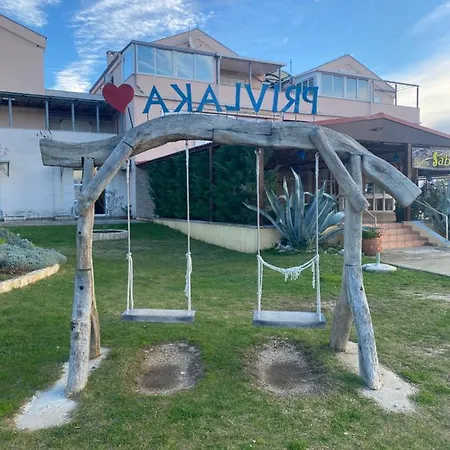 Direkt Am Mit Klima Und Neuem Badezimmer Haustiere Sind Willkommen * Privlaka (Zadar)