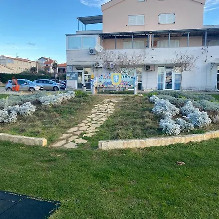 Privlaka Direkt Am Mit Klima Und Neuem Badezimmer Haustiere Sind Willkommen Apartment *