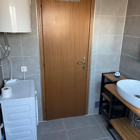 Apartment Privlaka Direkt Am Mit Klima Und Neuem Badezimmer Haustiere Sind Willkommen *