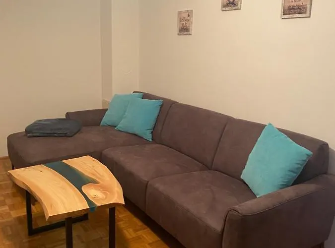 Direkt Am Mit Klima Und Neuem Badezimmer Haustiere Sind Willkommen Appartement *