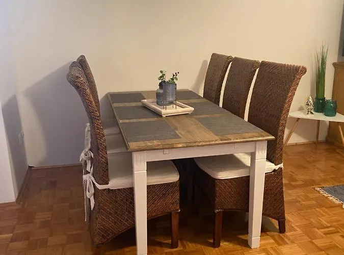 Direkt Am Mit Klima Und Neuem Badezimmer Haustiere Sind Willkommen * Privlaka (Zadar)