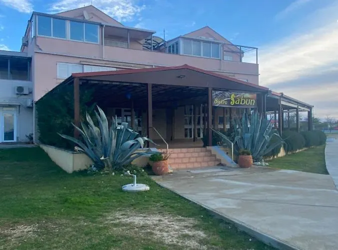 Direkt Am Mit Klima Und Neuem Badezimmer Haustiere Sind Willkommen Appartement