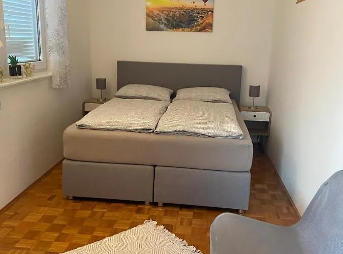 Διαμέρισμα Direkt Am Mit Klima Und Neuem Badezimmer Haustiere Sind Willkommen