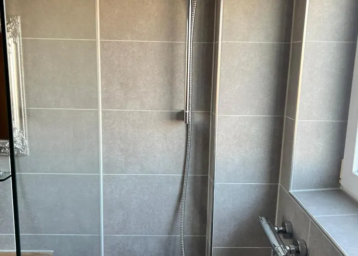 Direkt Am Mit Klima Und Neuem Badezimmer Haustiere Sind Willkommen *